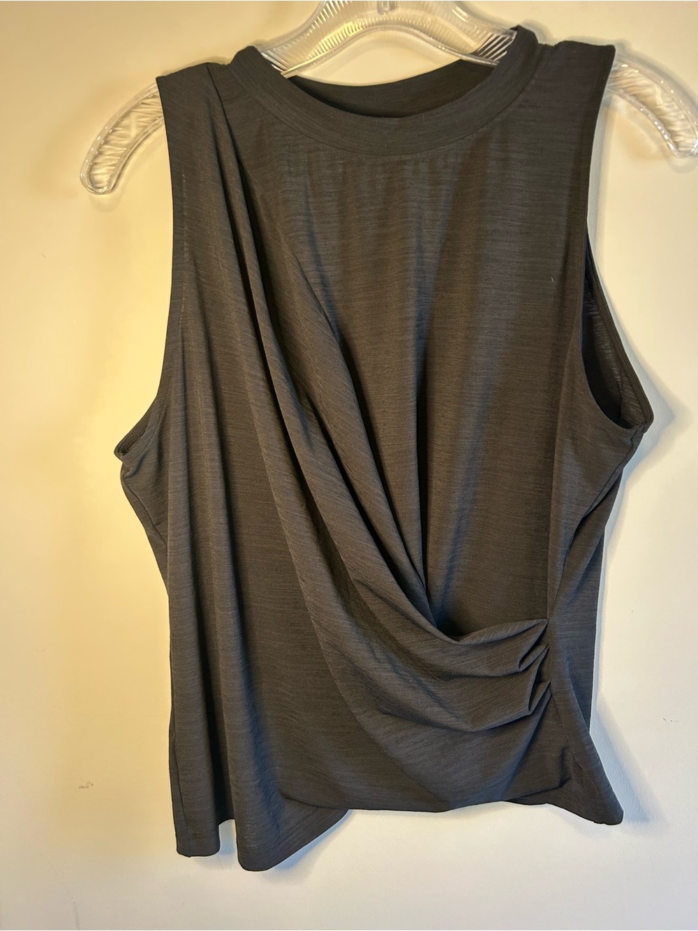 CALIA Women’s Sleeveless Fitness Twist-Front Top - black EUC